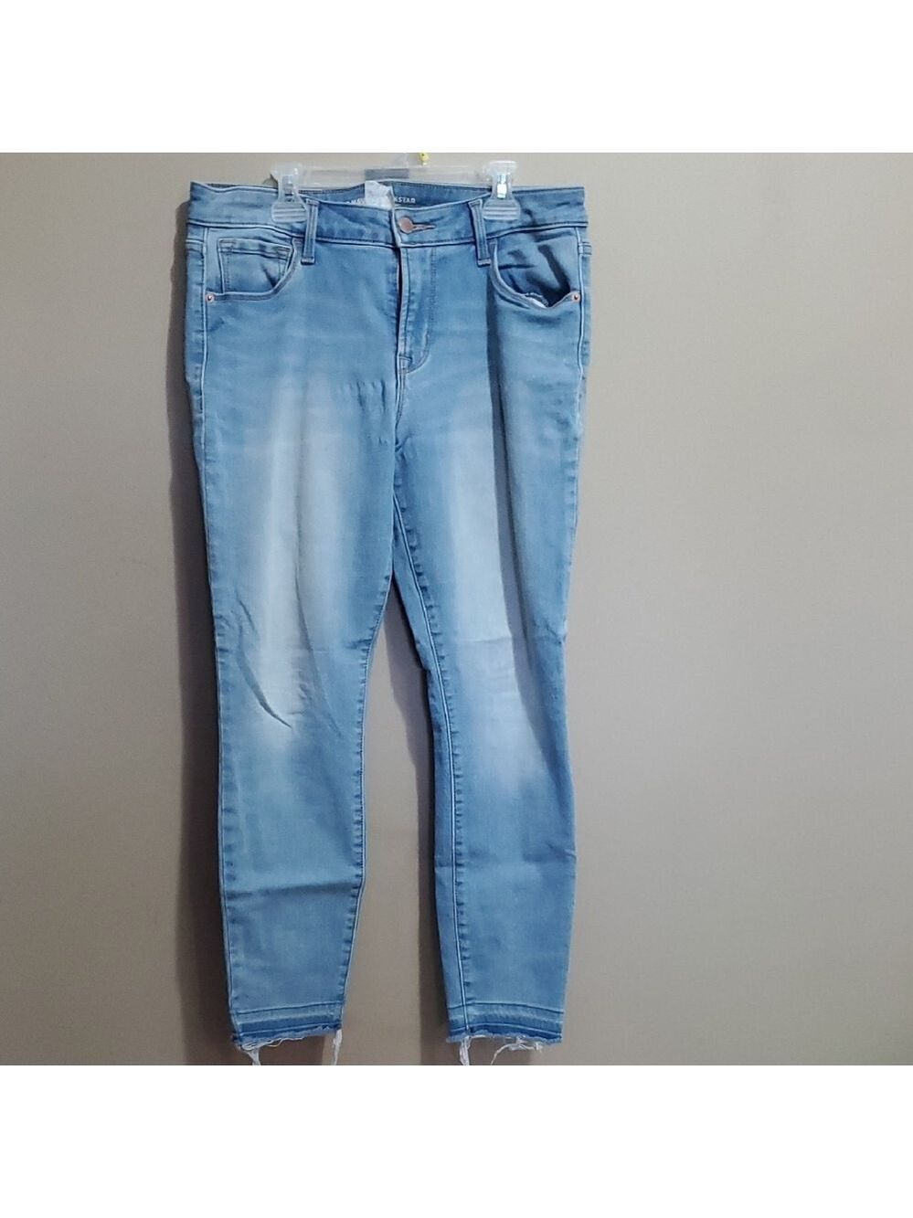 Old Navy Rockstar Secret Soft Women's Light Blue Ankle Jeans Size 10